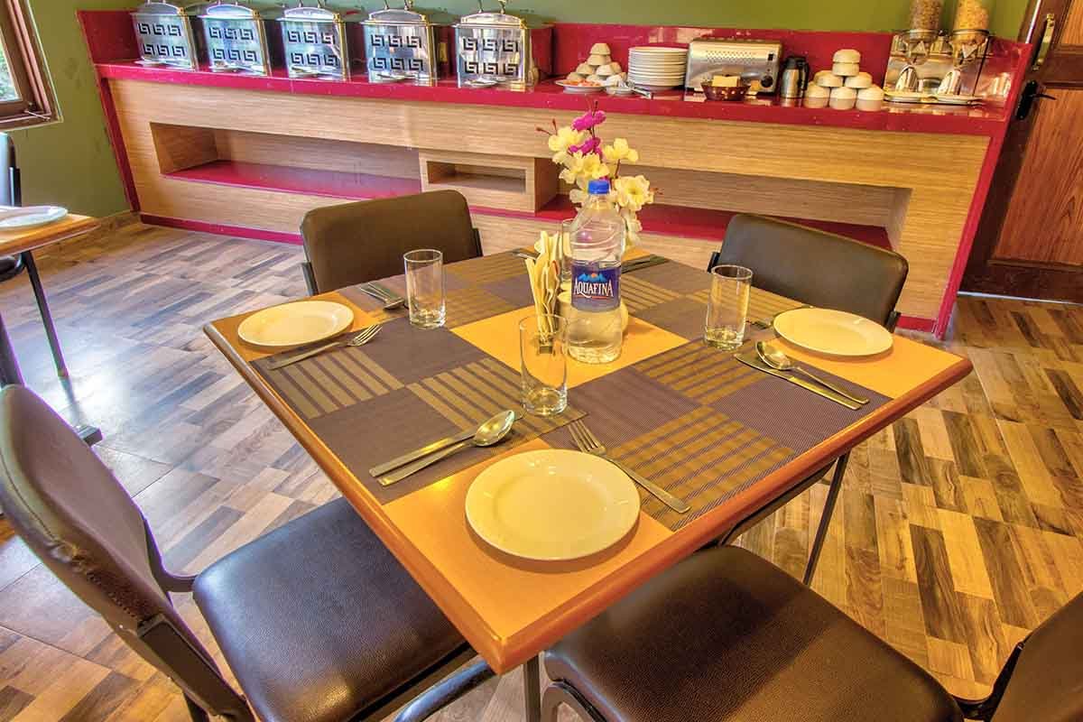 moca cafe table
